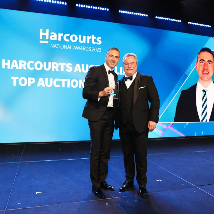 Mario Tucci - Harcourts Rata & Co